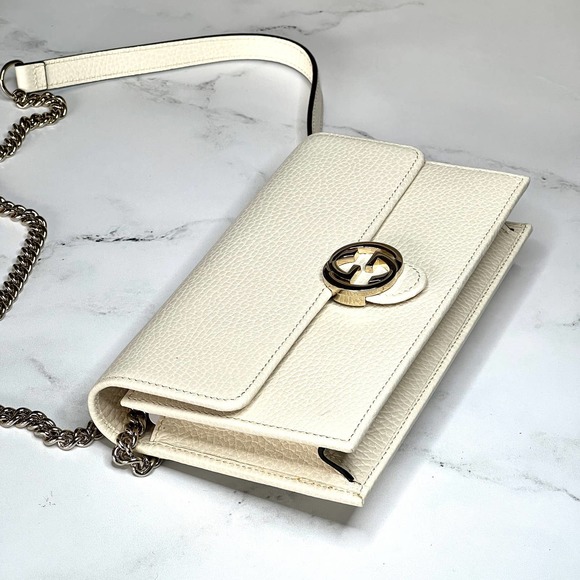 💛SOLD🖤 Ivory Gucci GG Interlocking Pebbled Leather Wallet On Chain - Picture 2 of 11